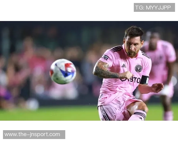 伊布调侃梅西小儿子西罗称其为迷你版梅西引发热议